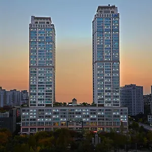 Brown Seoul